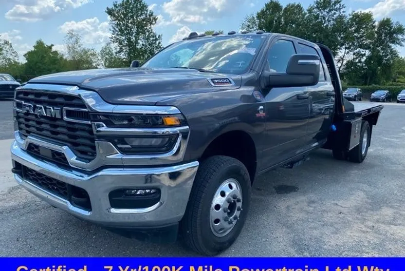 2025 Ram 3500 Tradesman photo 1