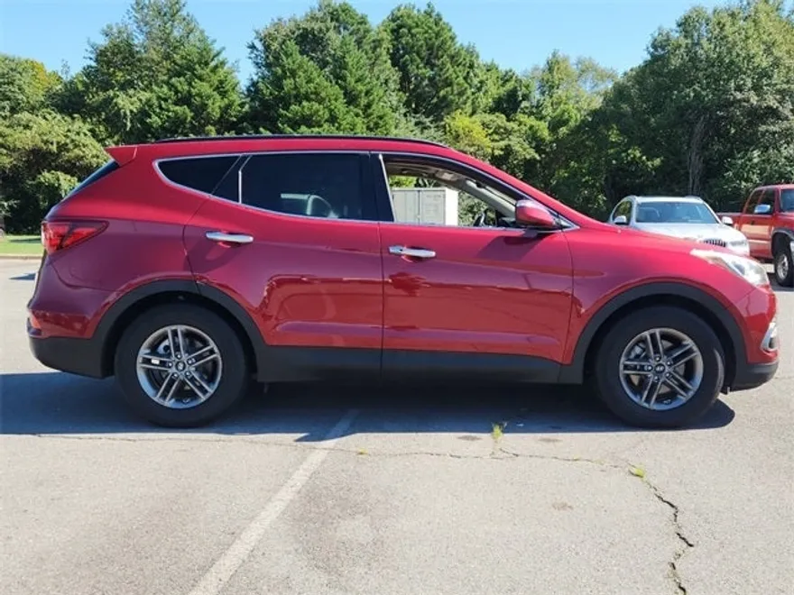 2017 Hyundai Santa Fe Sport Base photo 1