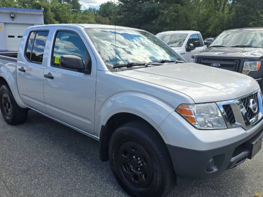 2016 Nissan Frontier S photo 1