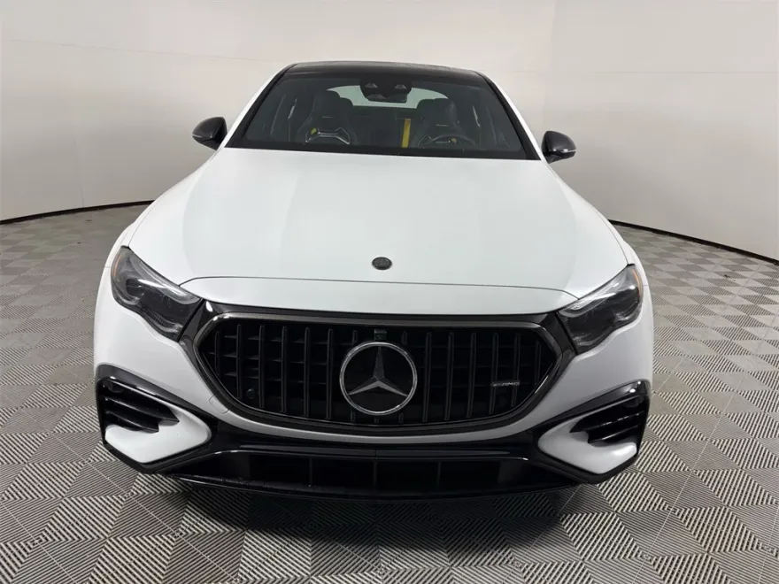 2025 Mercedes Benz E 53 AMG photo 1