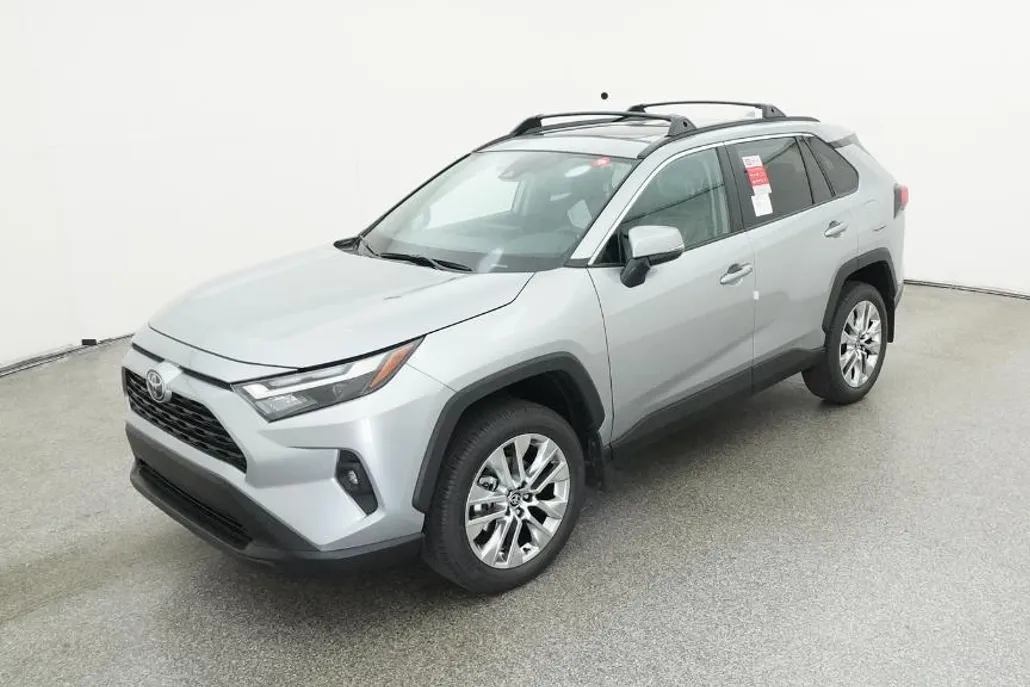 2025 Toyota RAV4 XLE Premium photo 1