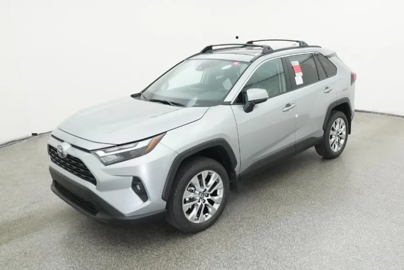 2025 Toyota RAV4 XLE Premium photo 1