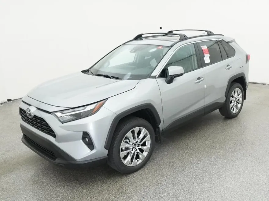 2025 Toyota RAV4 XLE Premium photo 1