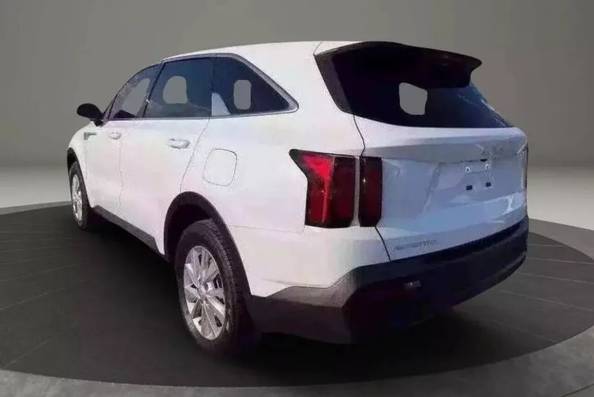 2023 Kia Sorento LX photo 1