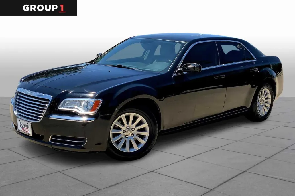 2014 Chrysler 300 photo 1