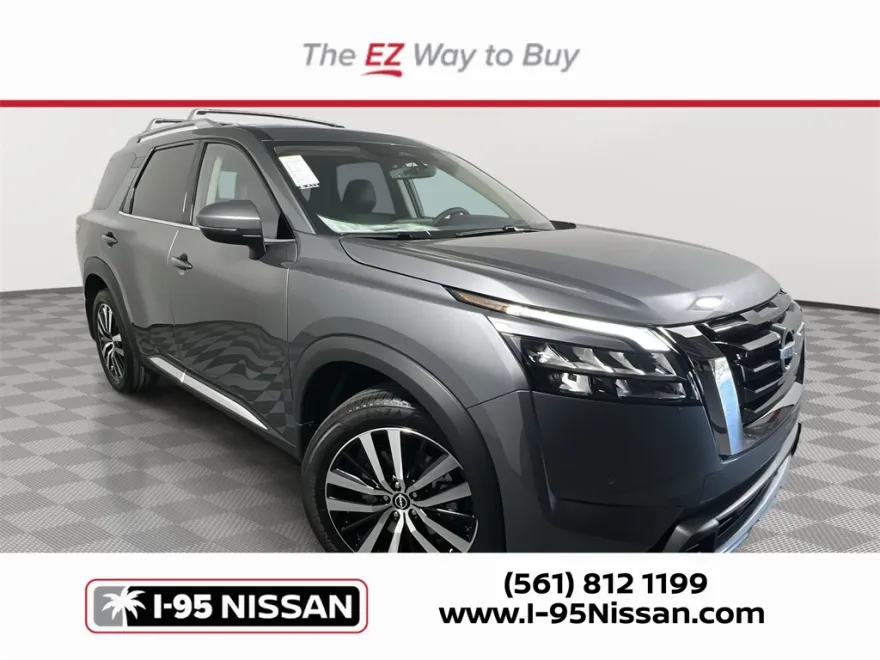2025 Nissan Pathfinder Platinum photo 1
