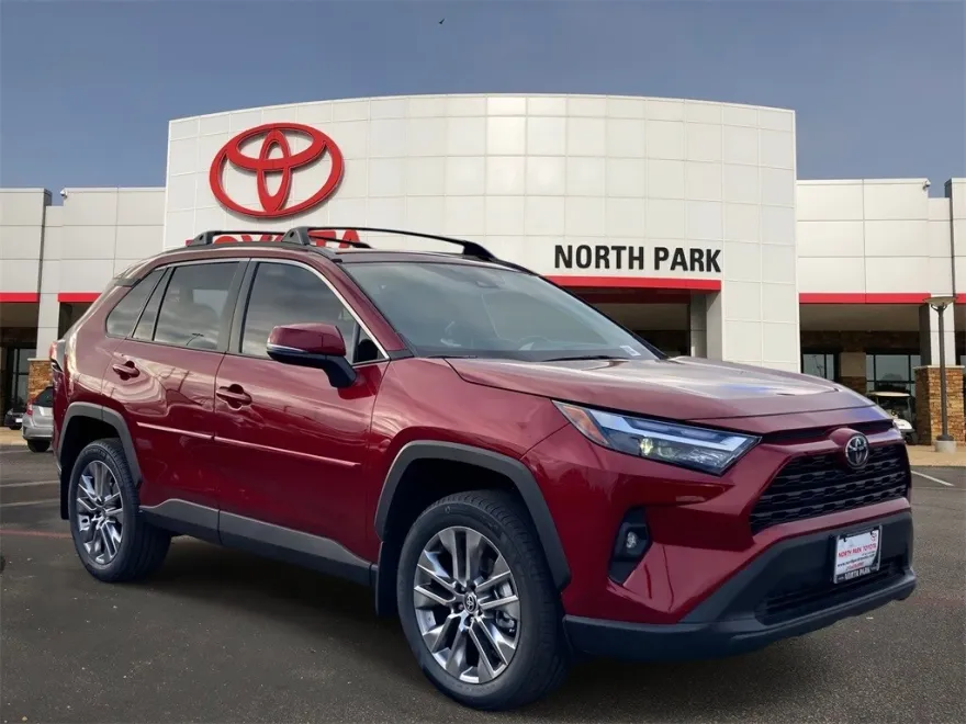 2025 Toyota RAV4 XLE Premium photo 1