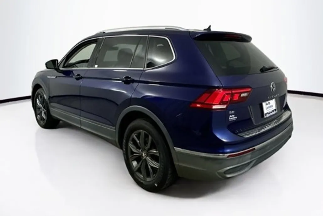 2022 Volkswagen Tiguan SE photo 1