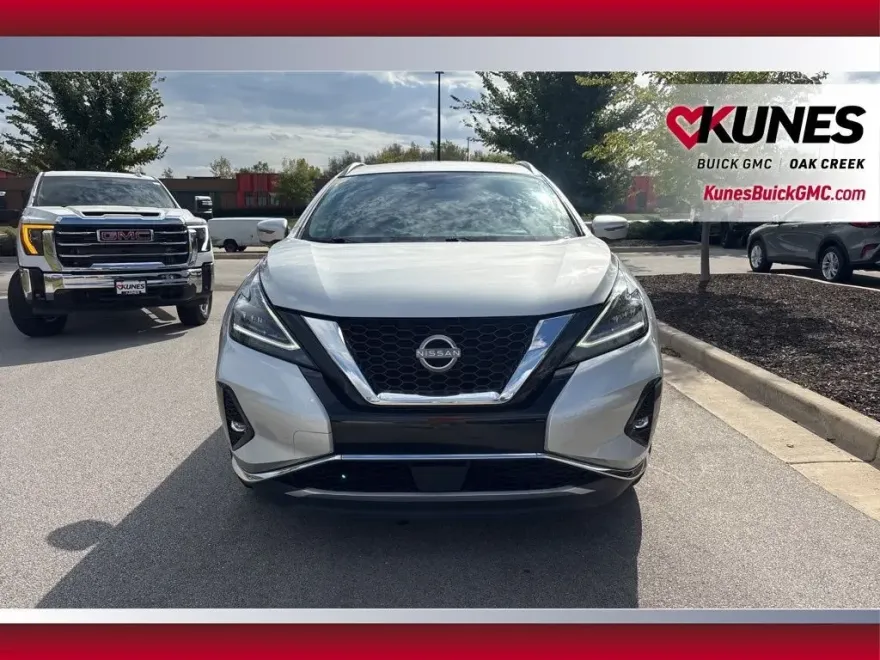 2023 Nissan Murano SV photo 1