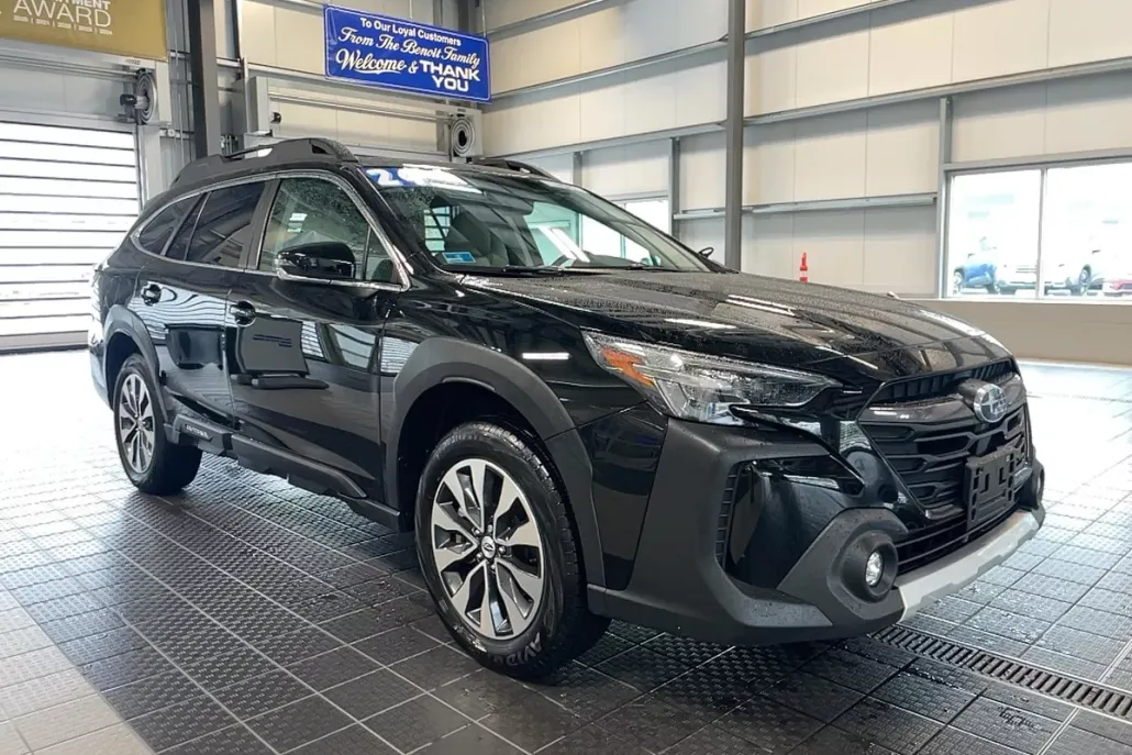 2024 Subaru Outback Limited photo 1