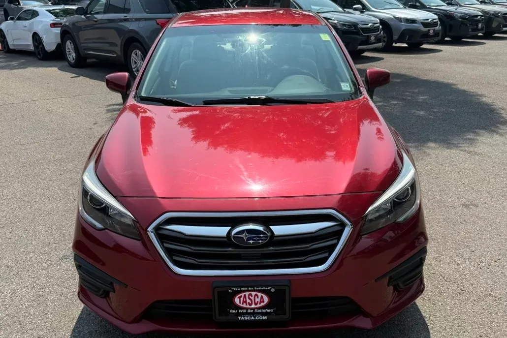 2018 Subaru Legacy 2.5i photo 1