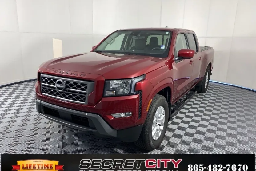 2024 Nissan Frontier SV photo 1
