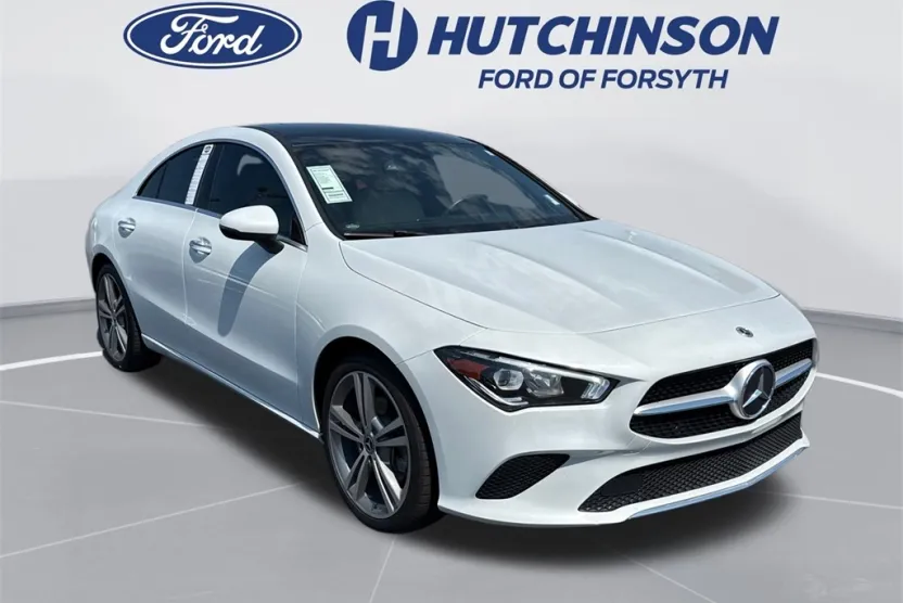 2022 Mercedes Benz CLA 250 photo 1
