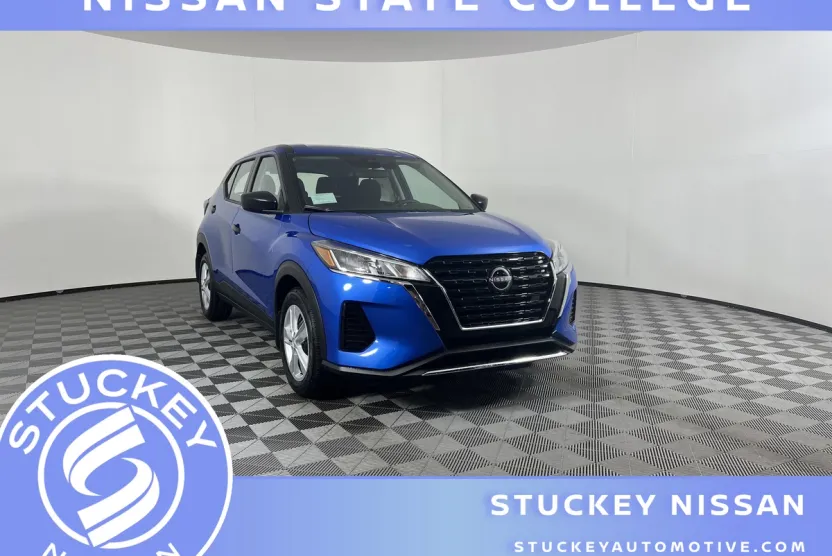 2025 Nissan Kicks Play S photo 1
