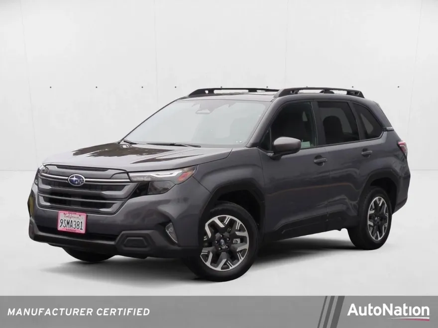 2025 Subaru Forester Premium Base photo 1