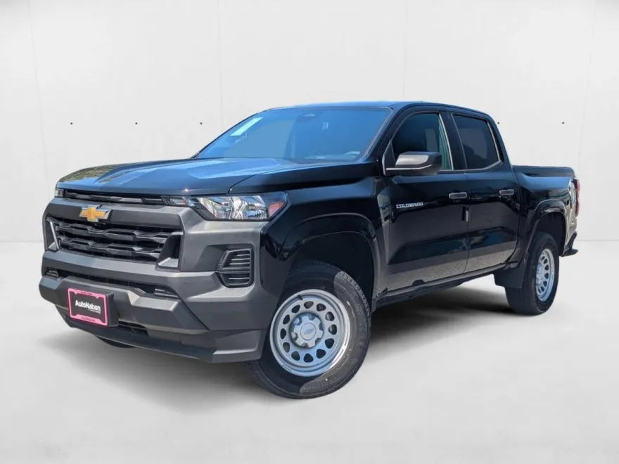 2026 Chevrolet Colorado Work Truck photo 1