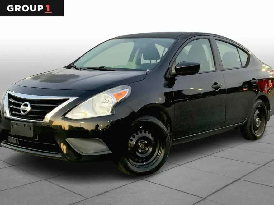 2018 Nissan Versa 1.6 S photo 1