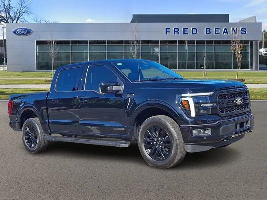 2025 Ford F-150 Lariat photo 1