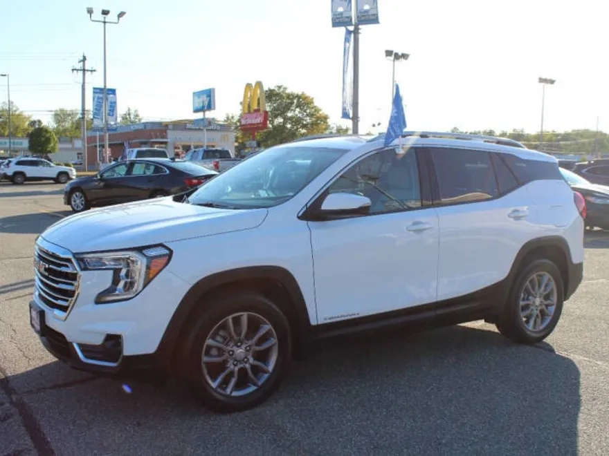 2023 Gmc Terrain SLT photo 1