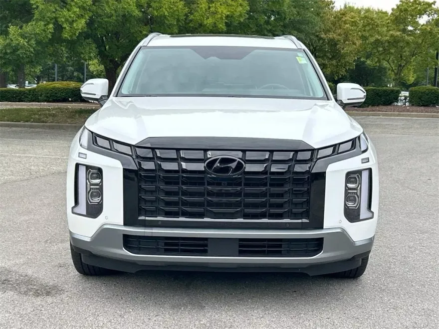 2024 Hyundai Palisade Limited photo 1