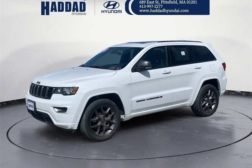 2021 Jeep Grand Cherokee Anniversary Edition photo 1
