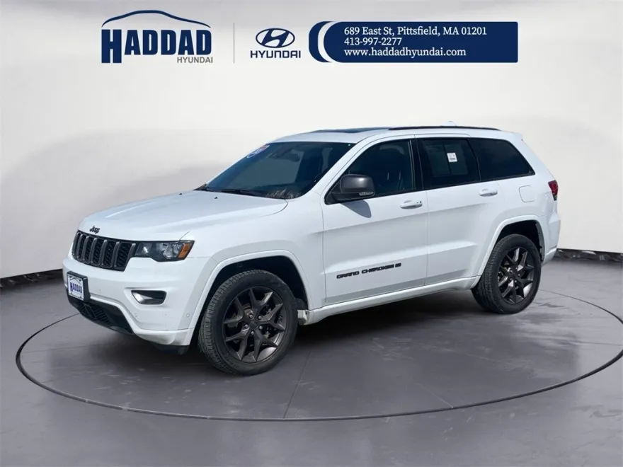 2021 Jeep Grand Cherokee Anniversary Edition photo 1