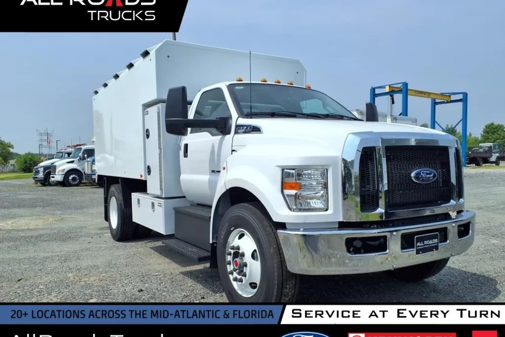 2026 Ford F-750 Base photo 1