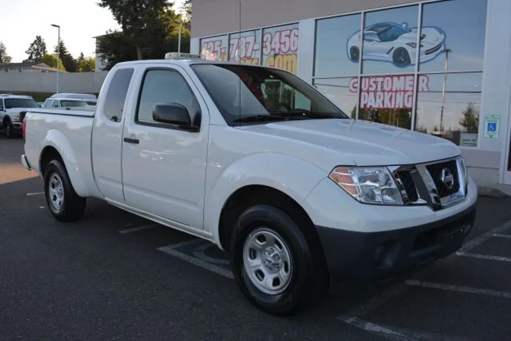 2017 Nissan Frontier King Cab S photo 1