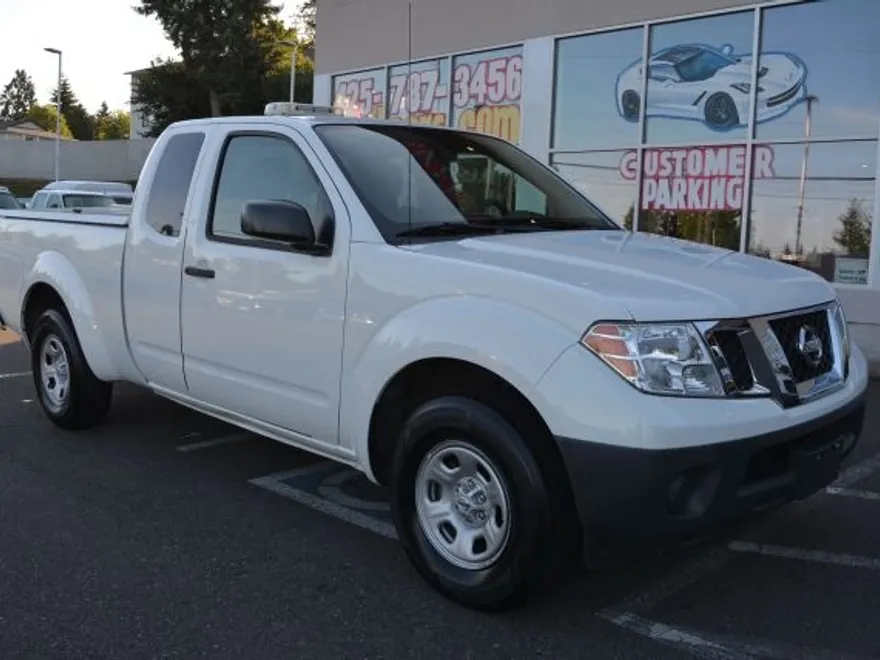 2017 Nissan Frontier King Cab S photo 1