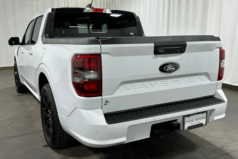 2025 Ford Maverick photo 1