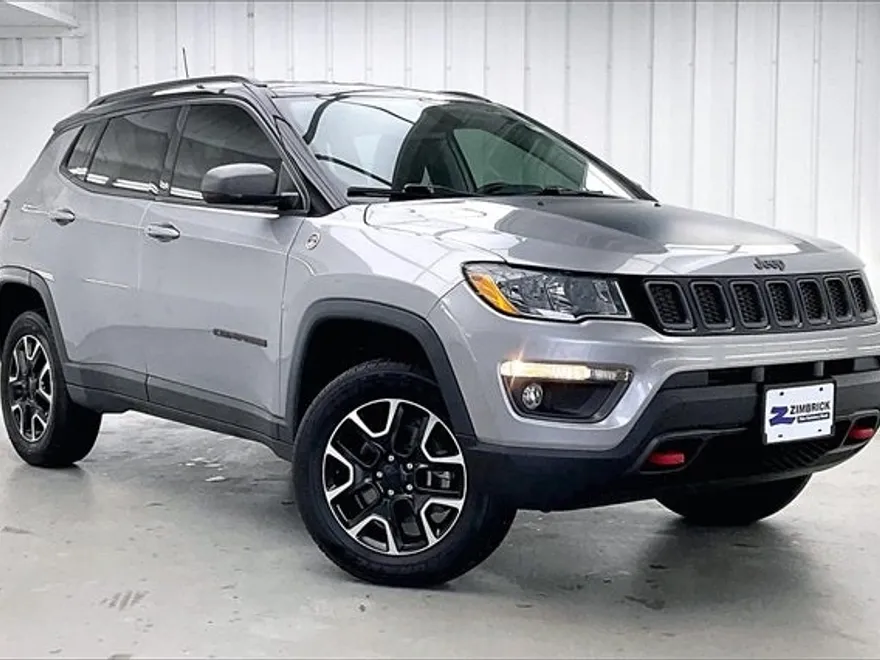 2020 Jeep Compass Trailhawk photo 1