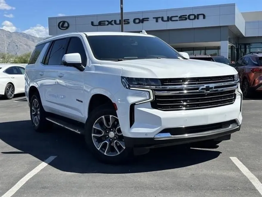 2022 Chevrolet Tahoe LT photo 1