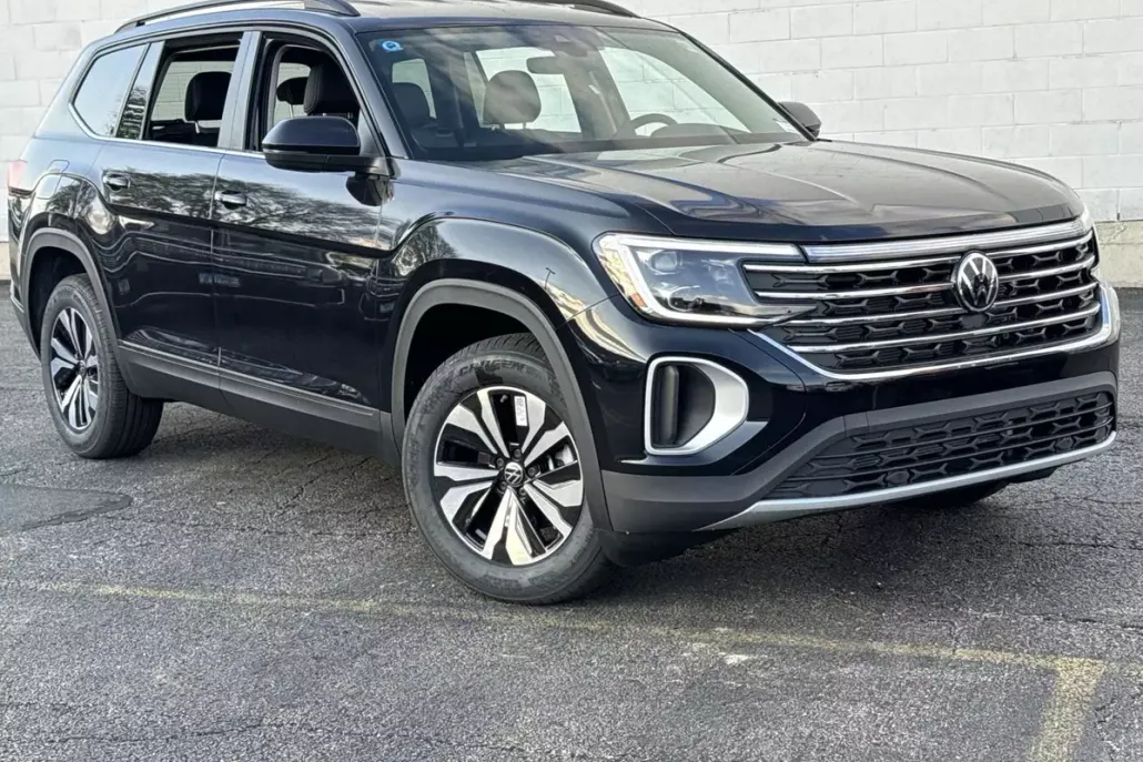 2025 Volkswagen Atlas SE photo 1