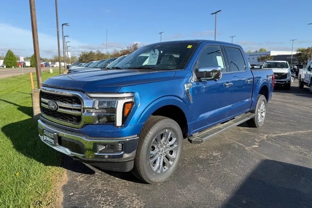 2025 Ford F-150 Lariat photo 1