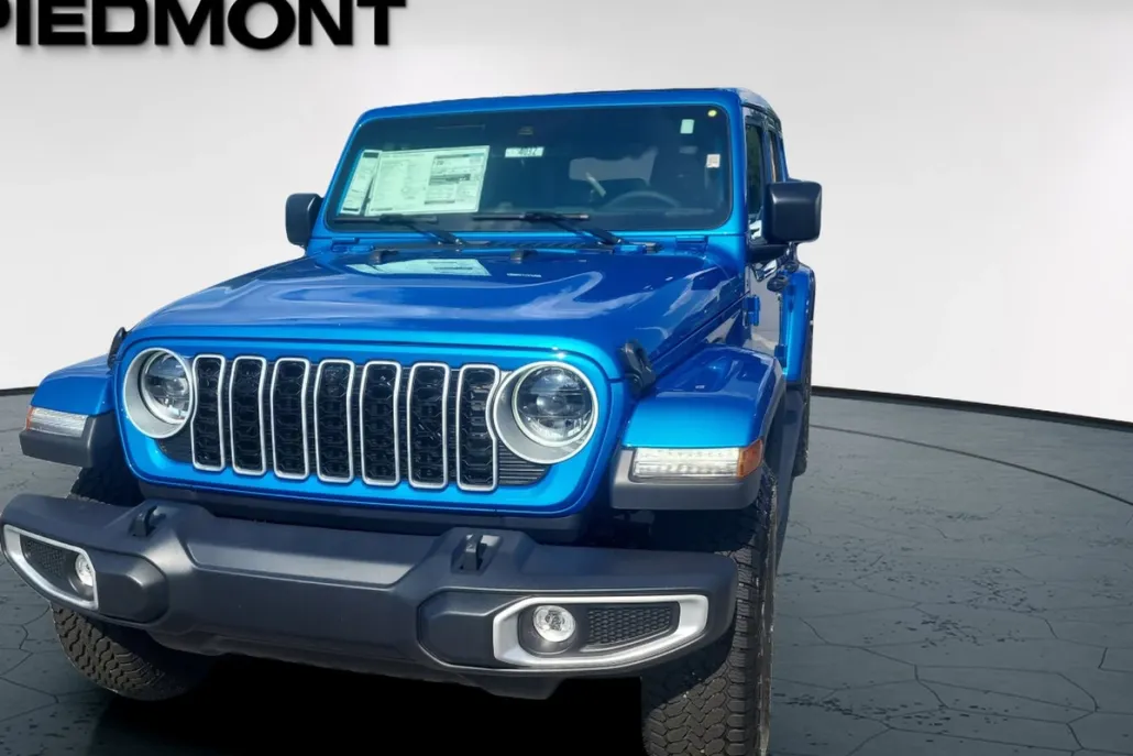 2025 Jeep Wrangler Sahara photo 1