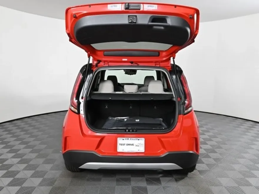 2025 Kia Soul EX photo 1