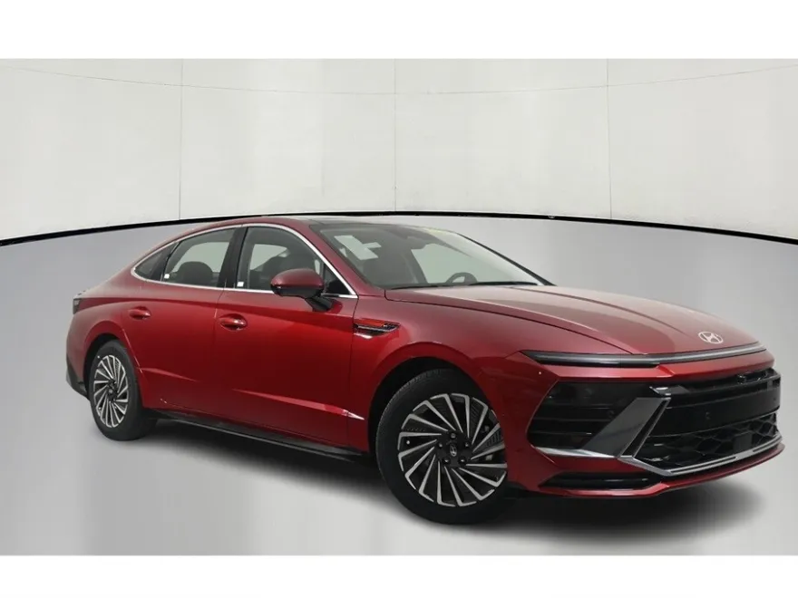 2025 Hyundai Sonata Hybrid Limited photo 1
