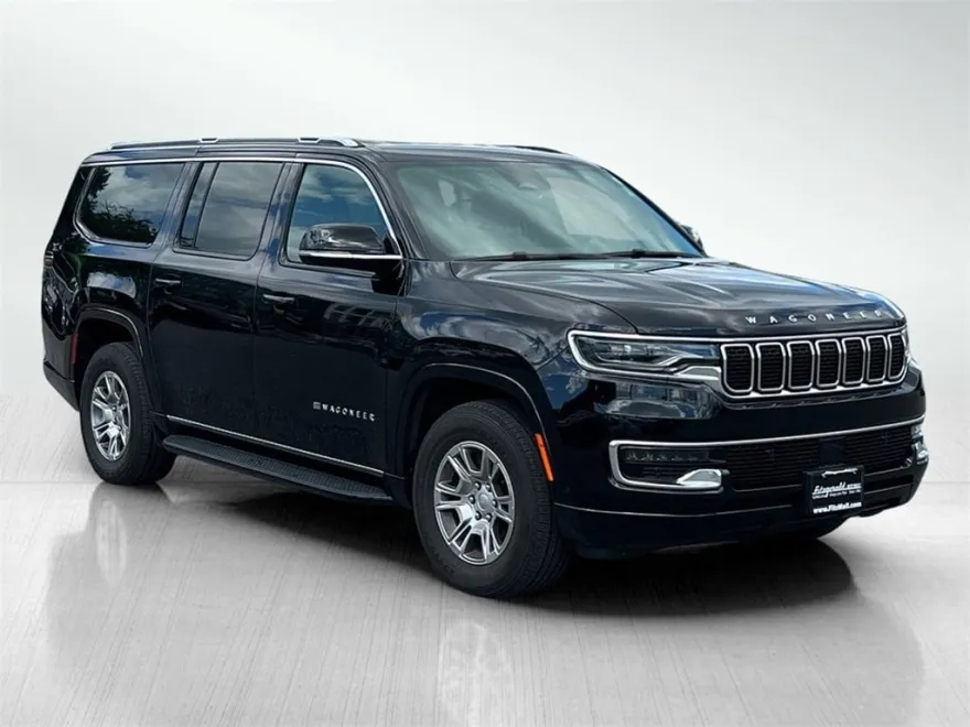 2023 Jeep Wagoneer L Base photo 1