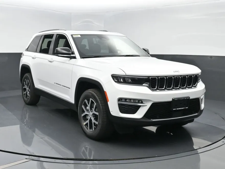 2025 Jeep Grand Cherokee Limited photo 1
