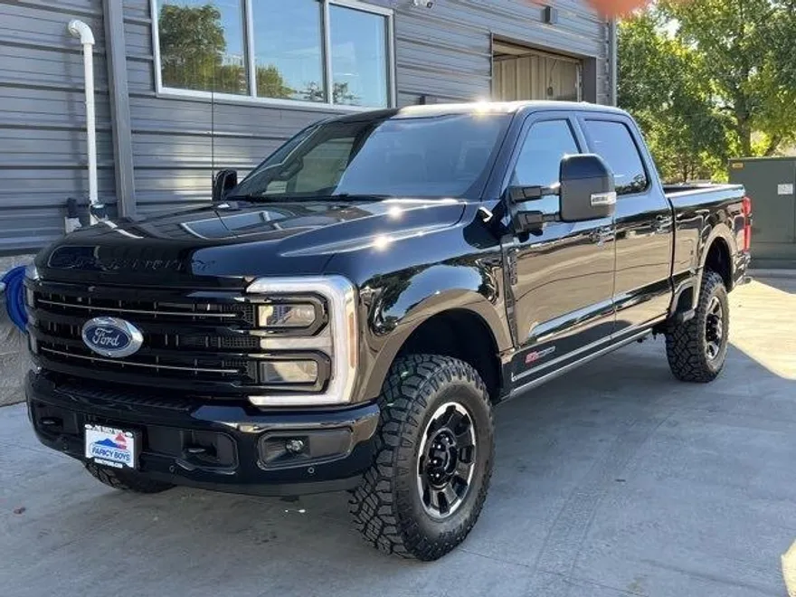 2026 Ford F-250 Platinum photo 1