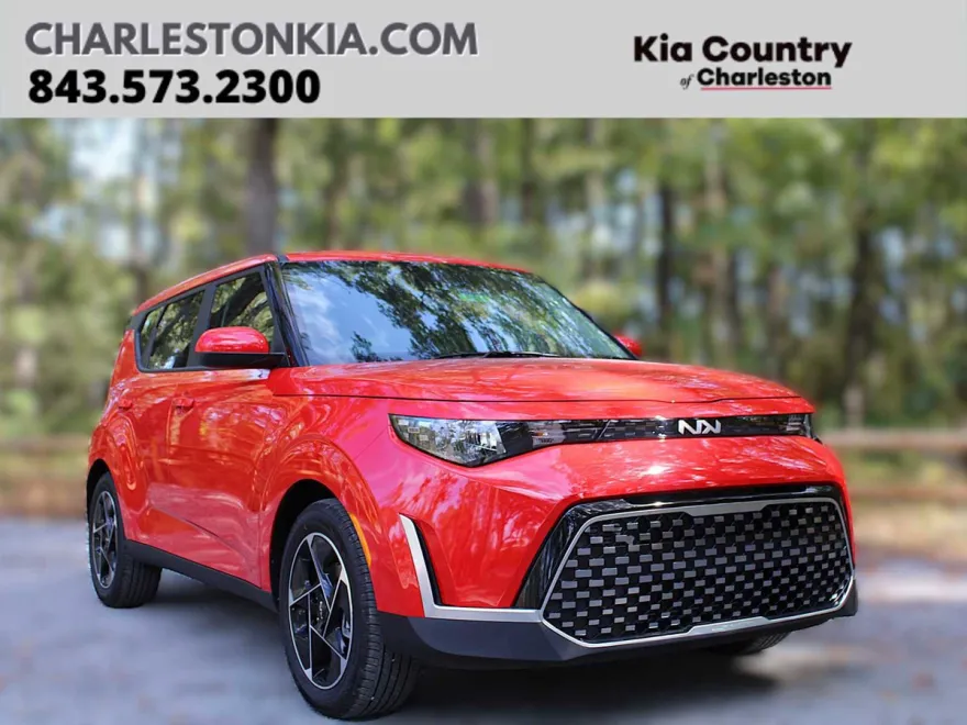 2025 Kia Soul EX photo 1