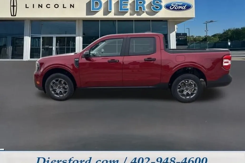 2025 Ford Maverick XLT photo 1