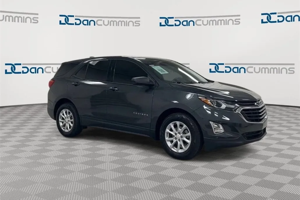 2019 Chevrolet Equinox LS photo 1