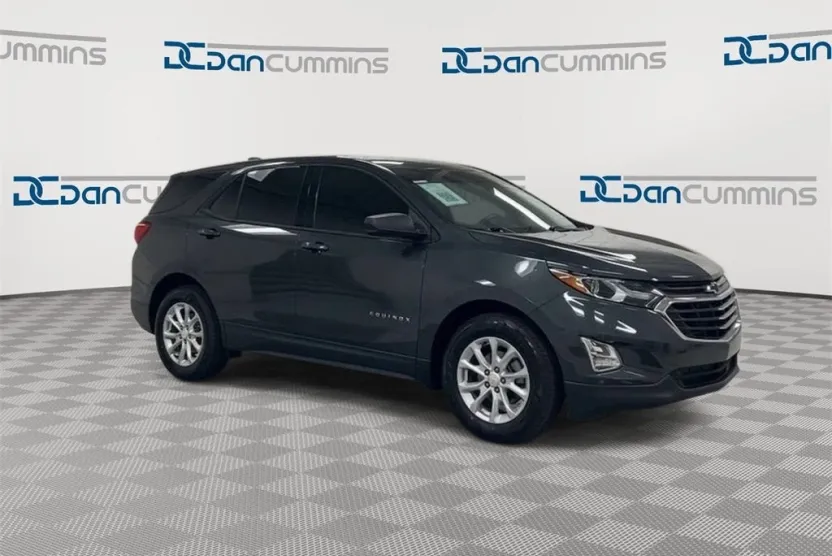2019 Chevrolet Equinox LS photo 1