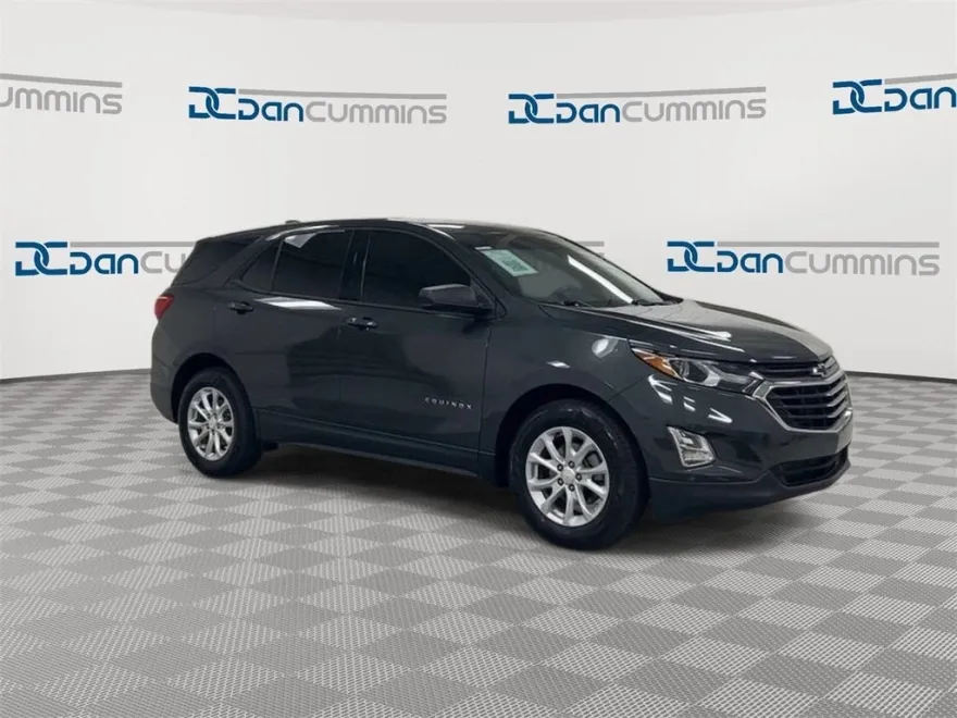 2019 Chevrolet Equinox LS photo 1
