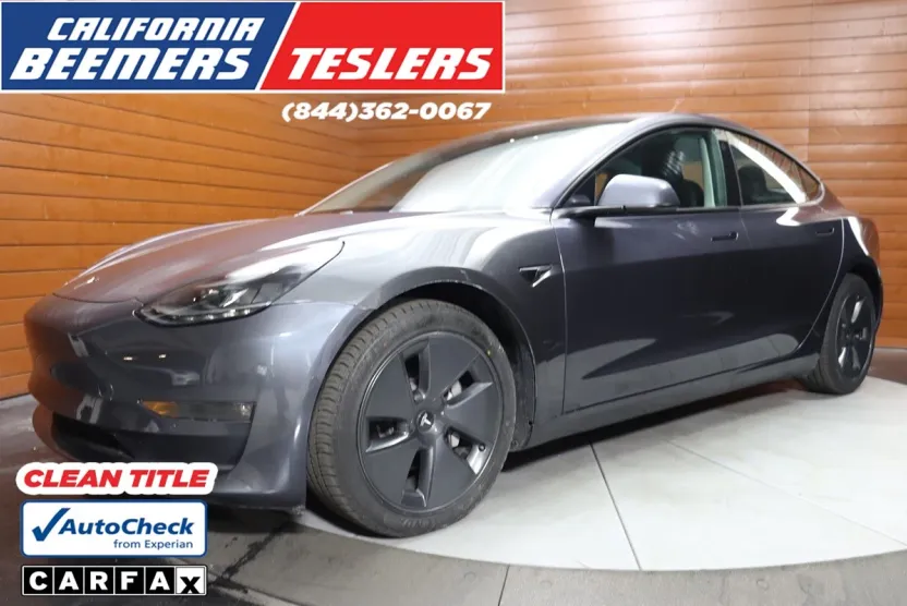 2023 Tesla Model 3 photo 1