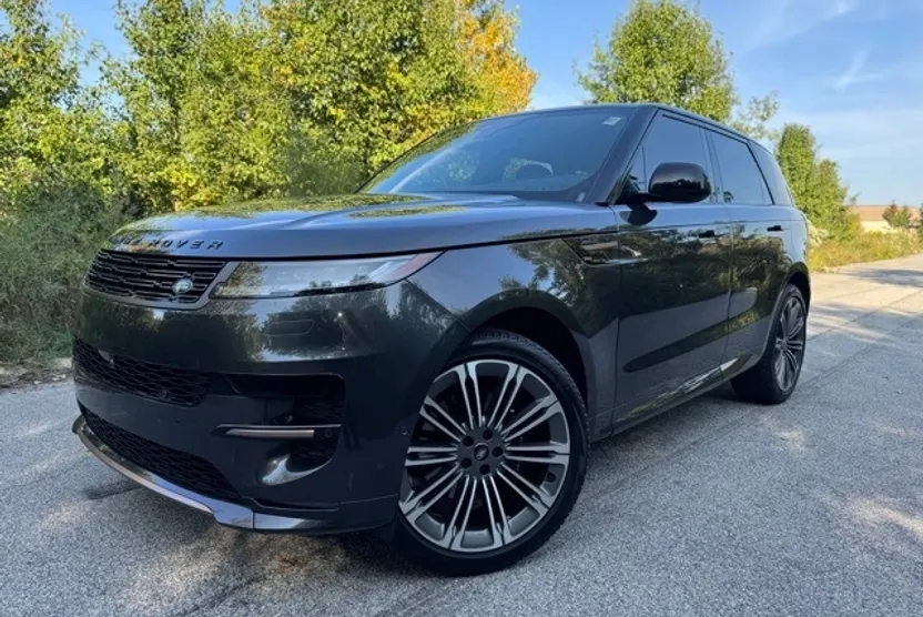 2024 Land Rover Range Rover Sport SE photo 1
