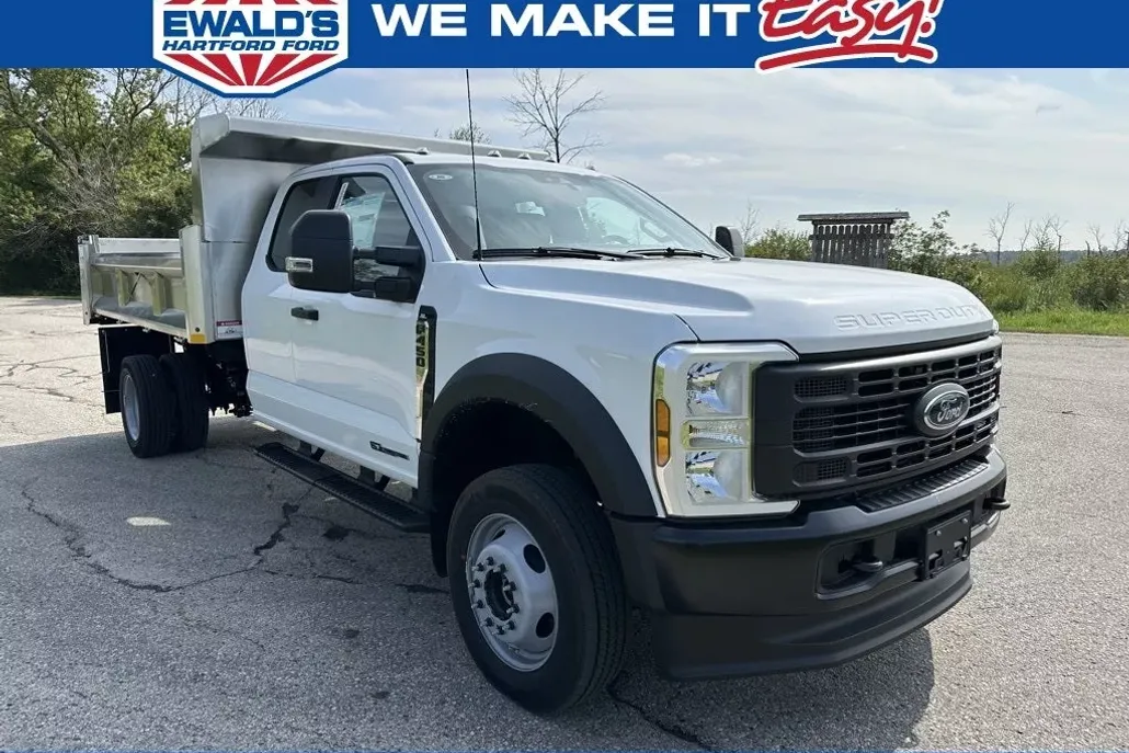 2024 Ford F-450 photo 1