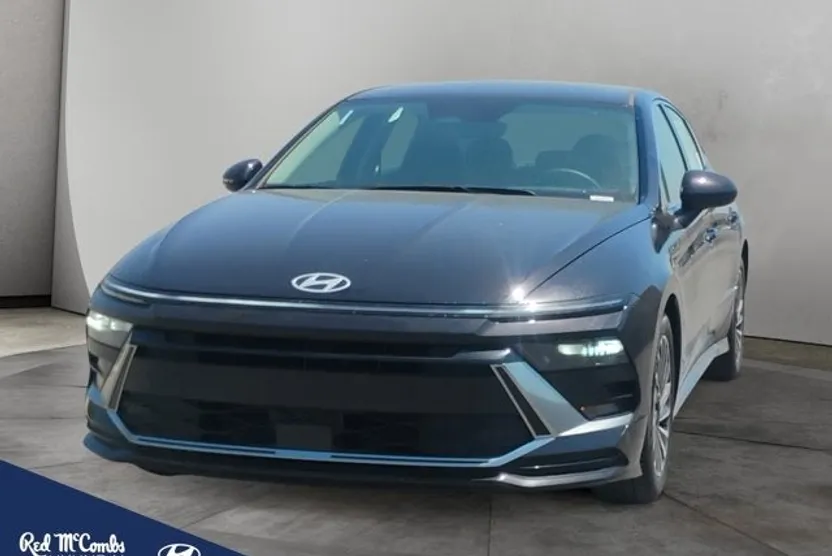 2025 Hyundai Sonata Hybrid SEL photo 1