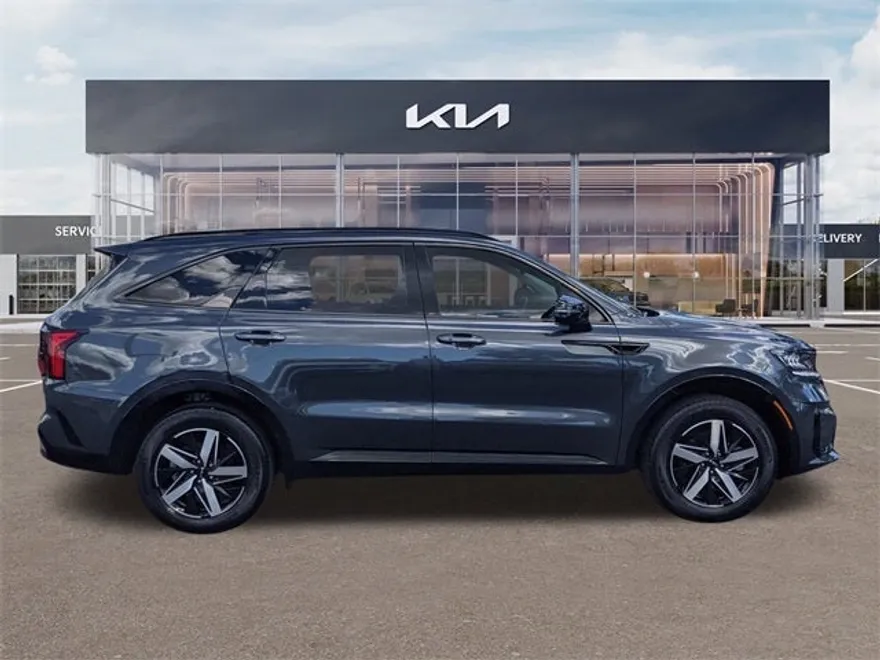 2023 Kia Sorento S photo 1